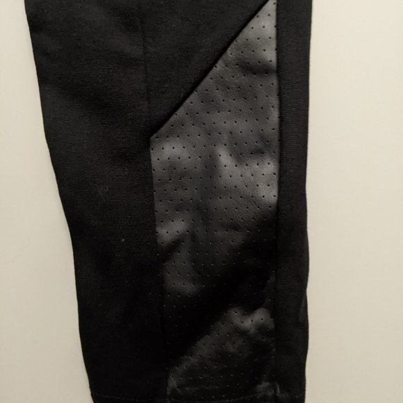 Leather Panel Black Leggings - Picture 3 of 4